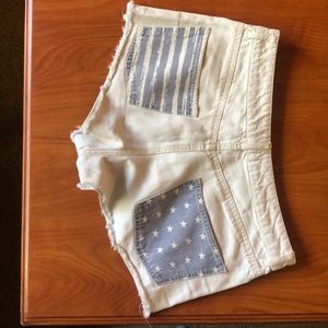 Shorts with american flag!